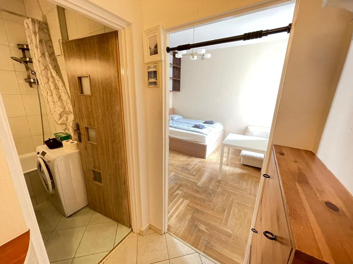 Your Powisle Fabryczna Apartment